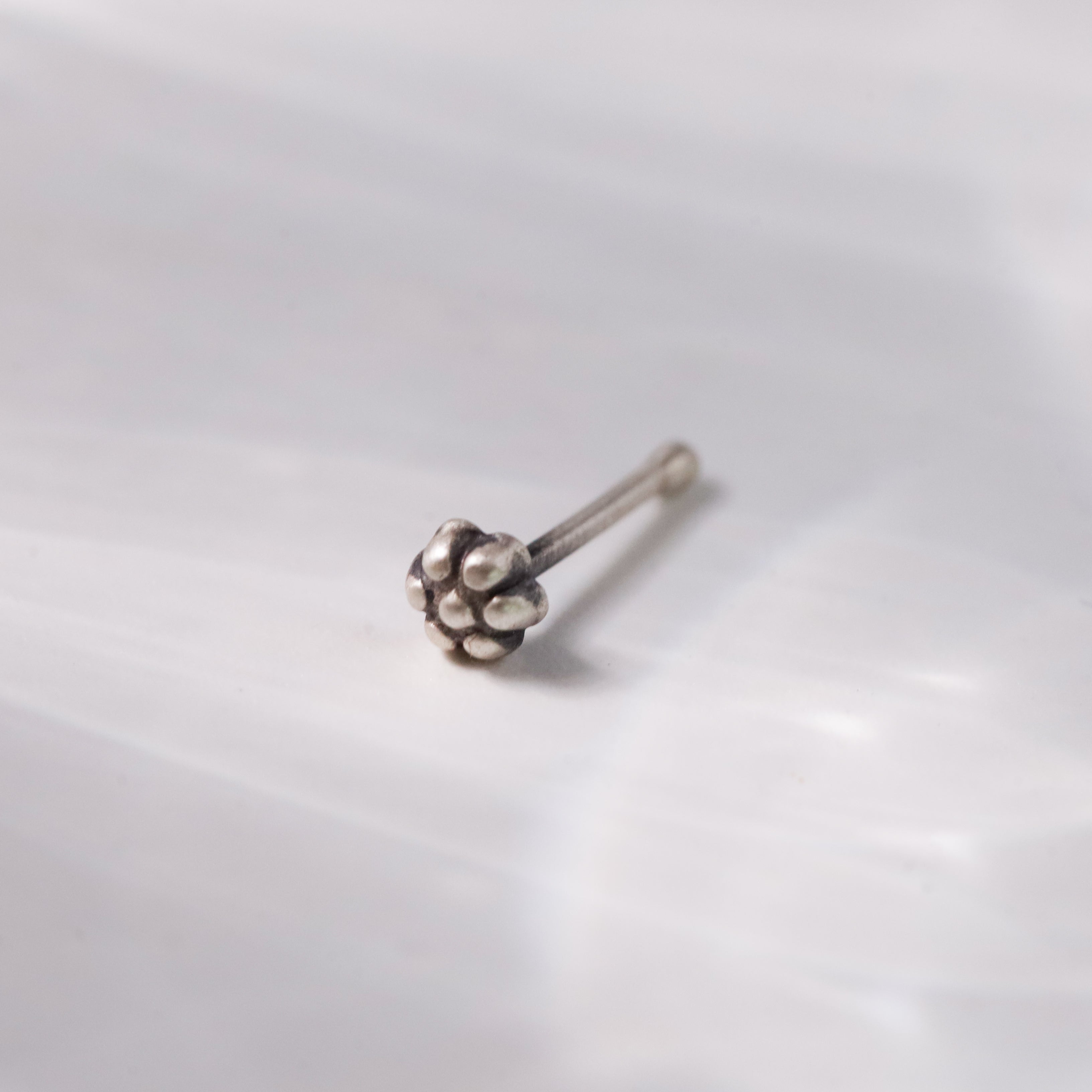 Silver Tiny Kudi Nose Pin