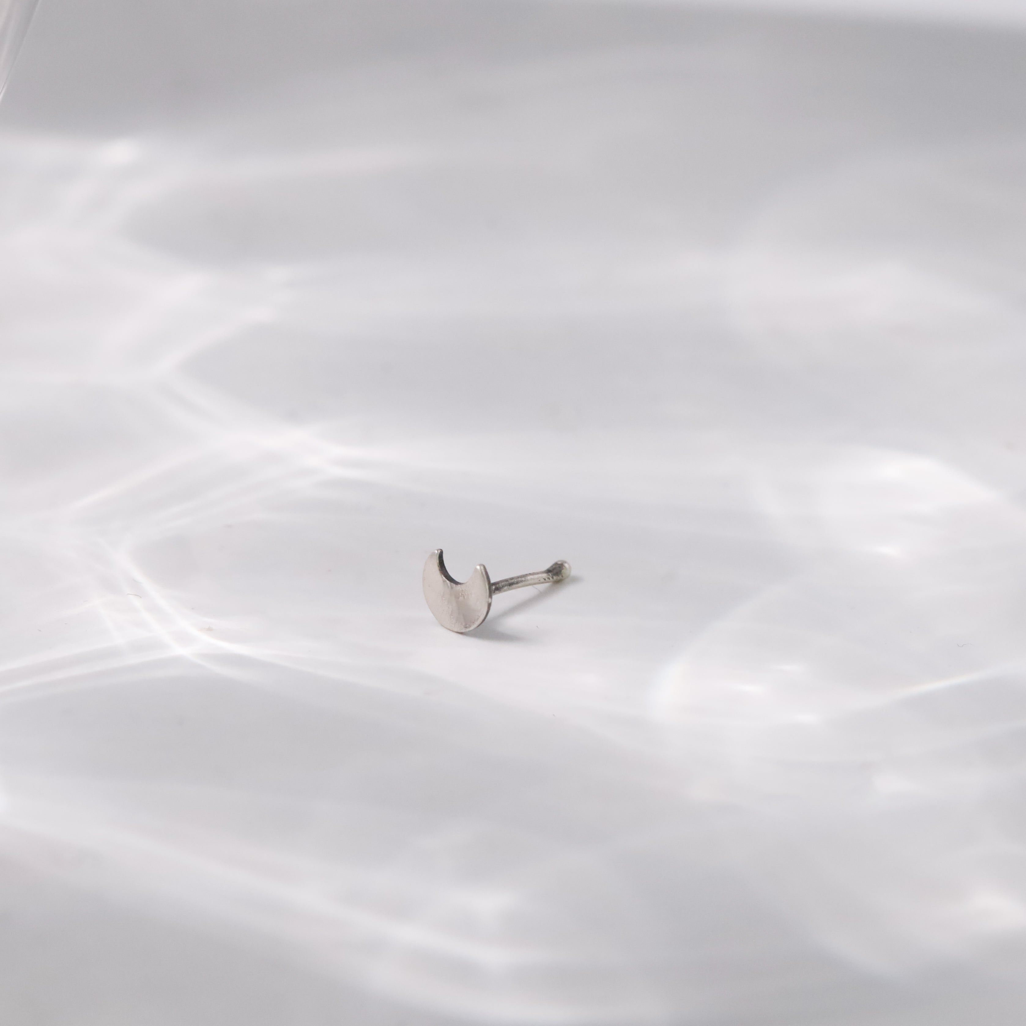 Silver Tiny Chandrakor Nose Pin