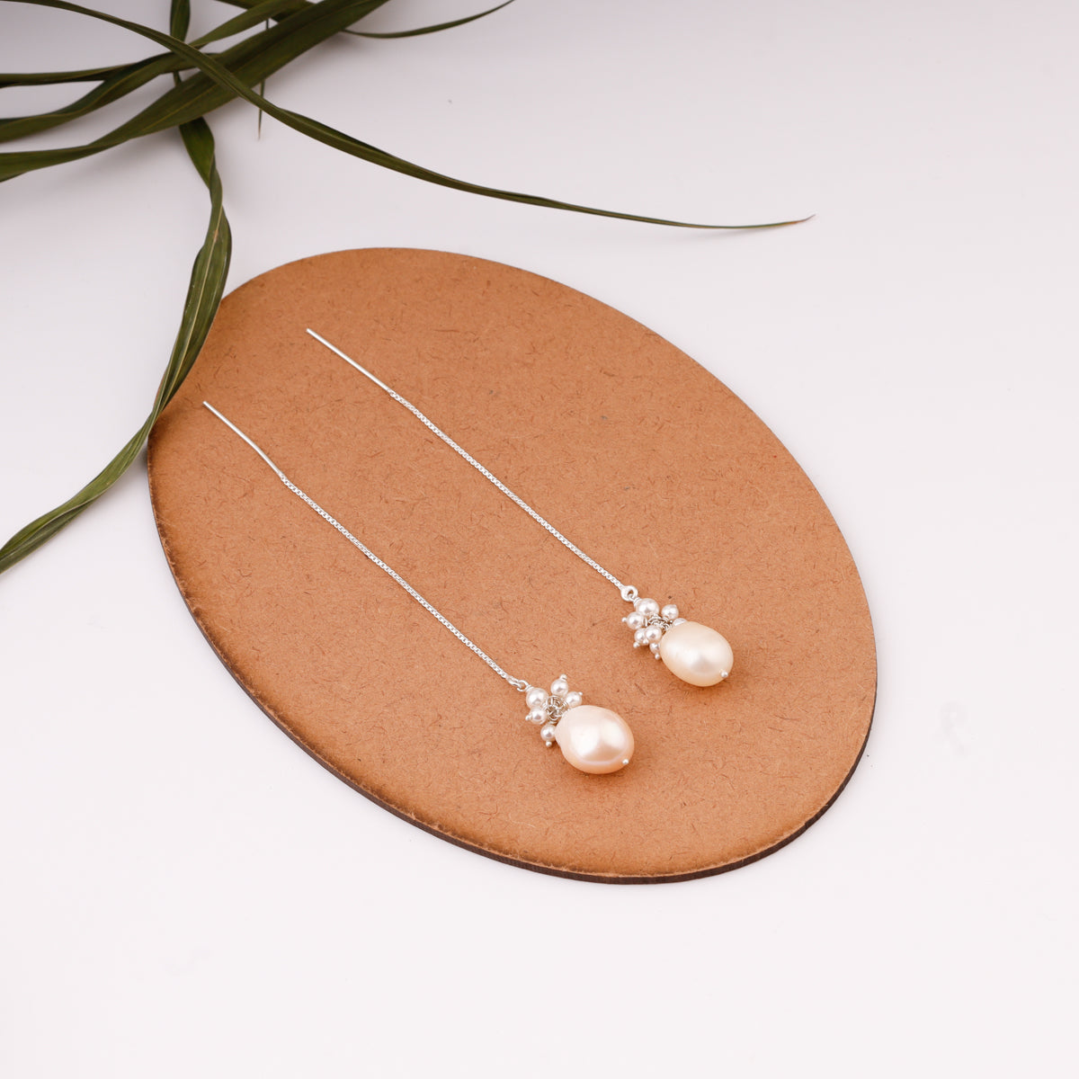 Sui Dhaaga Pearl Bunch Earrings