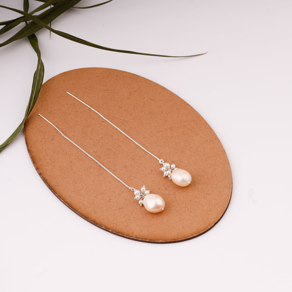 Sui Dhaaga Pearl Bunch Earrings