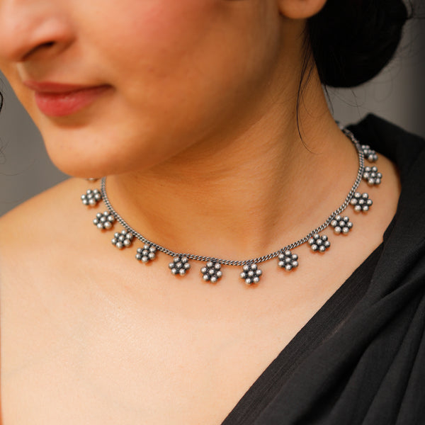 Maharashtrian kudi motif silver choker handcrafted detailing