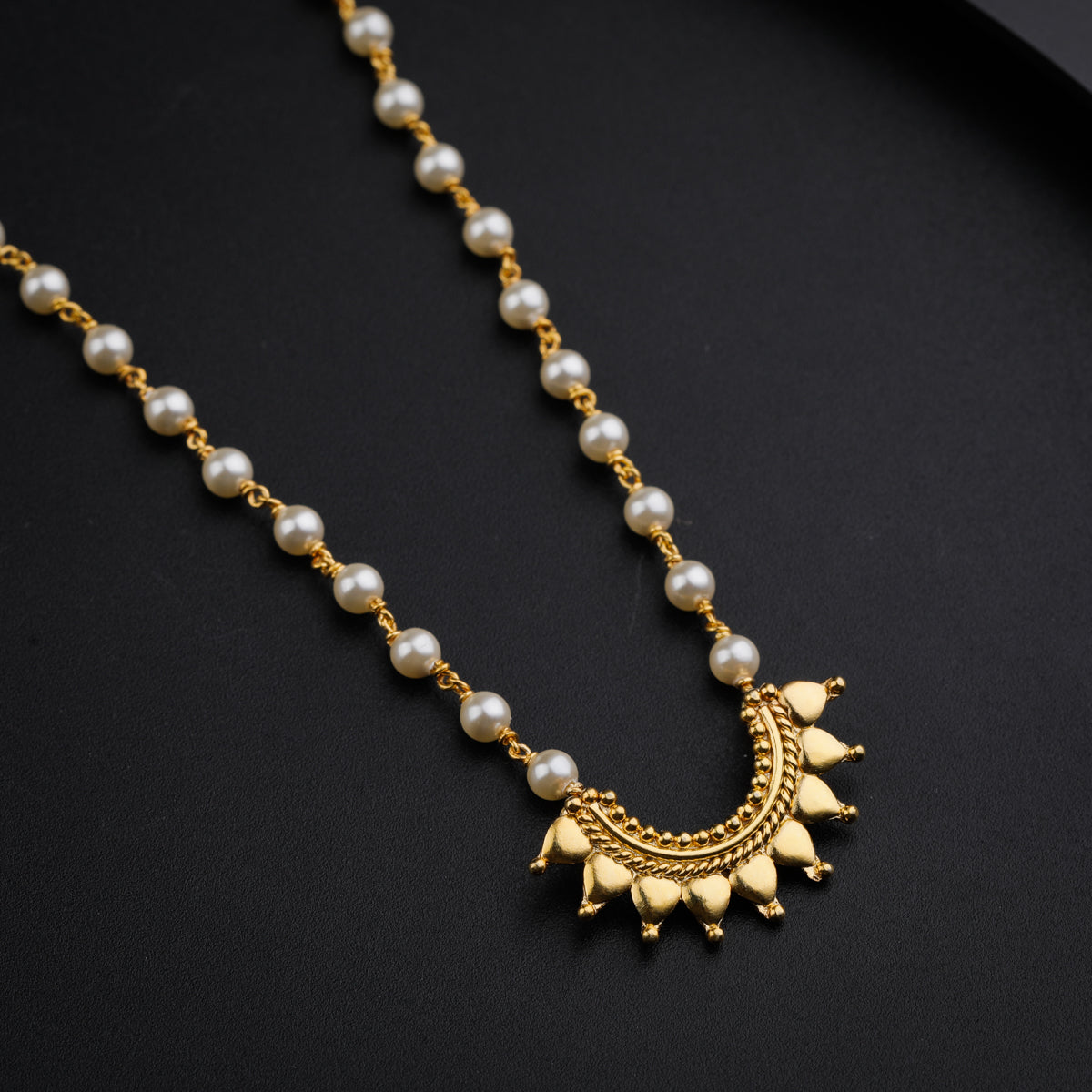 Gold Plated Ghumat Pendant with Pearls Necklace