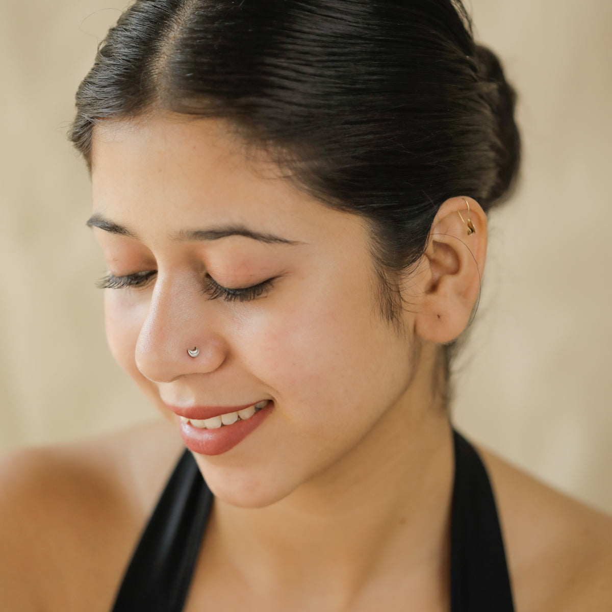 Silver Tiny Textured Chandrakor Nose Pin