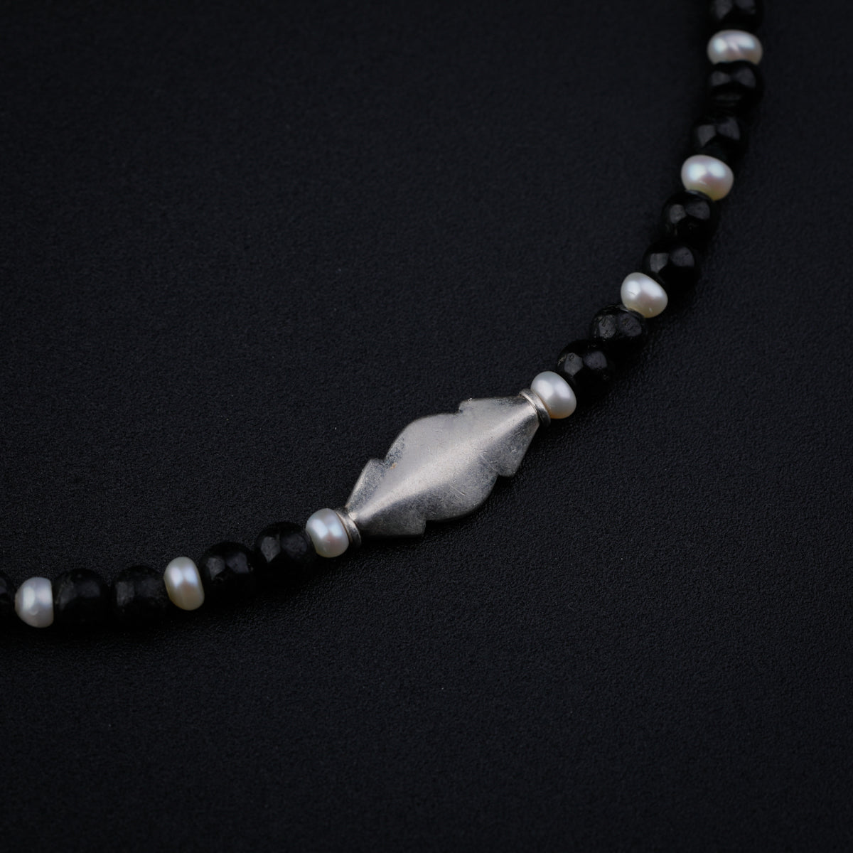 Silver Black Spinel and Pearl Anklet