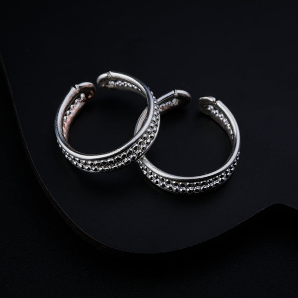 Silver Shiny Dotted Toe Ring