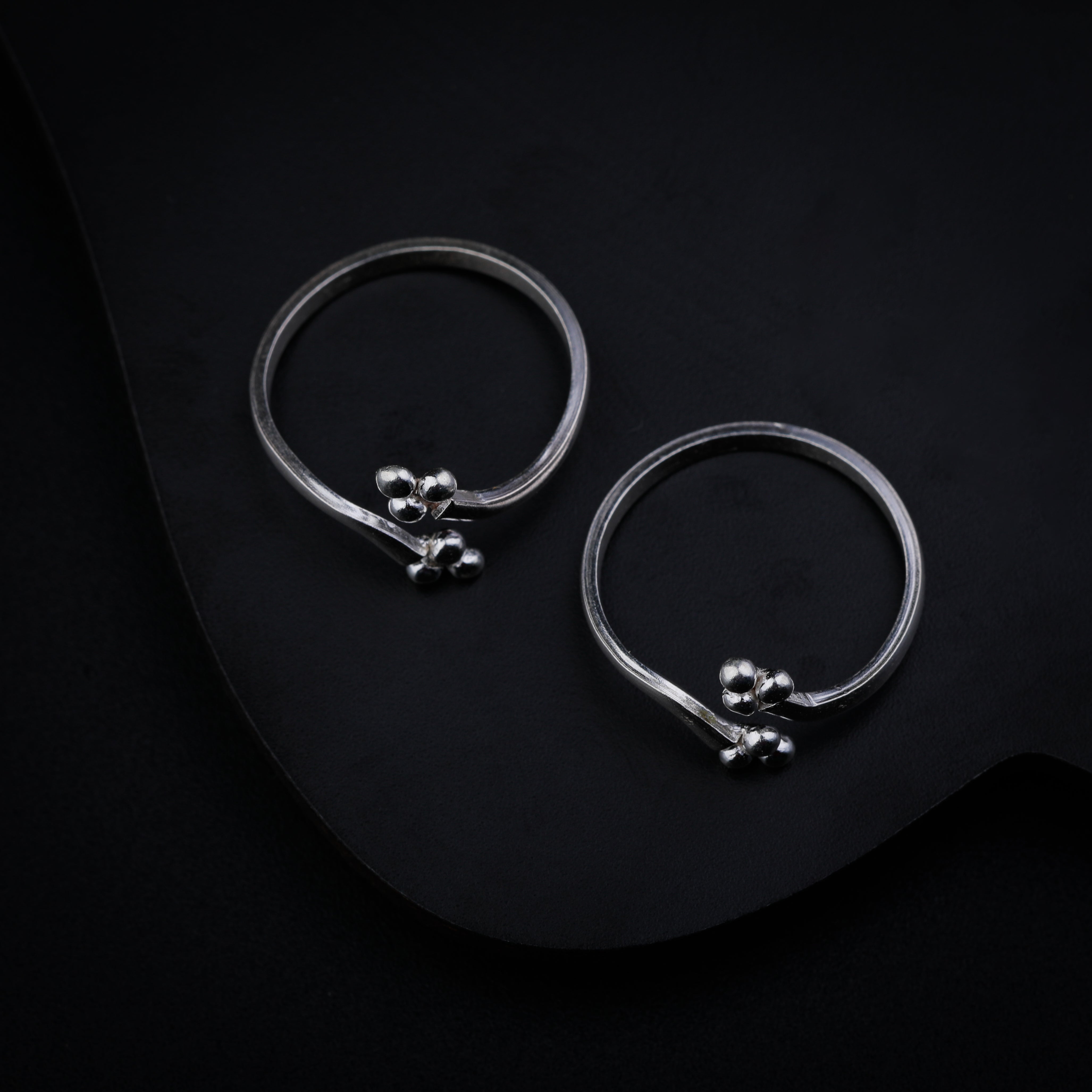 Silver Shiny Delicate Toe Ring