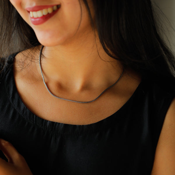 Precise -crafted 92.5 sterling silver links and the secure lobster clasp.