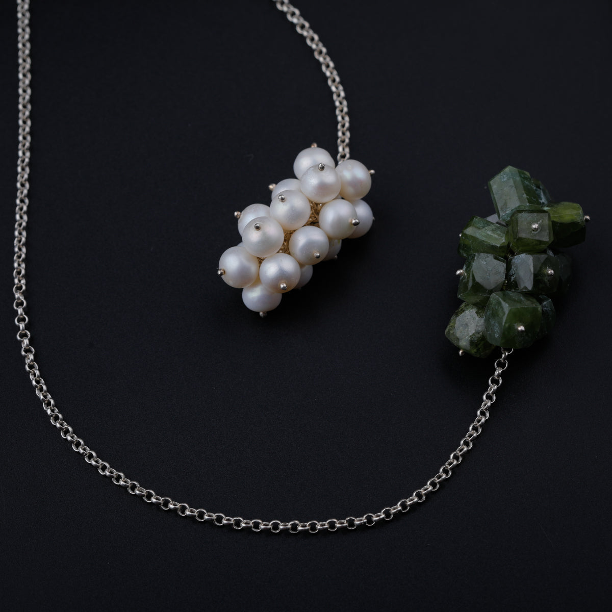 Silver Tie & Wear Necklace with Emerald and Pearls