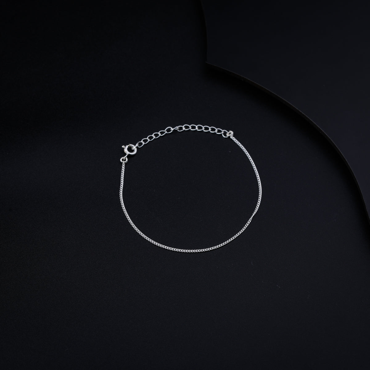 wear Plain Silver Chain Bracelet for everyday look