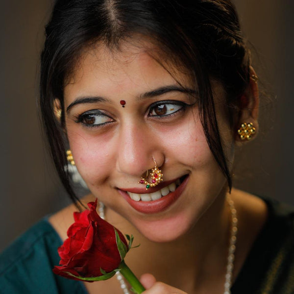 Itihaas Silver Maharashtrian Nath: Small, Left piercing | 92.5 Silver | 22K Gold Plated