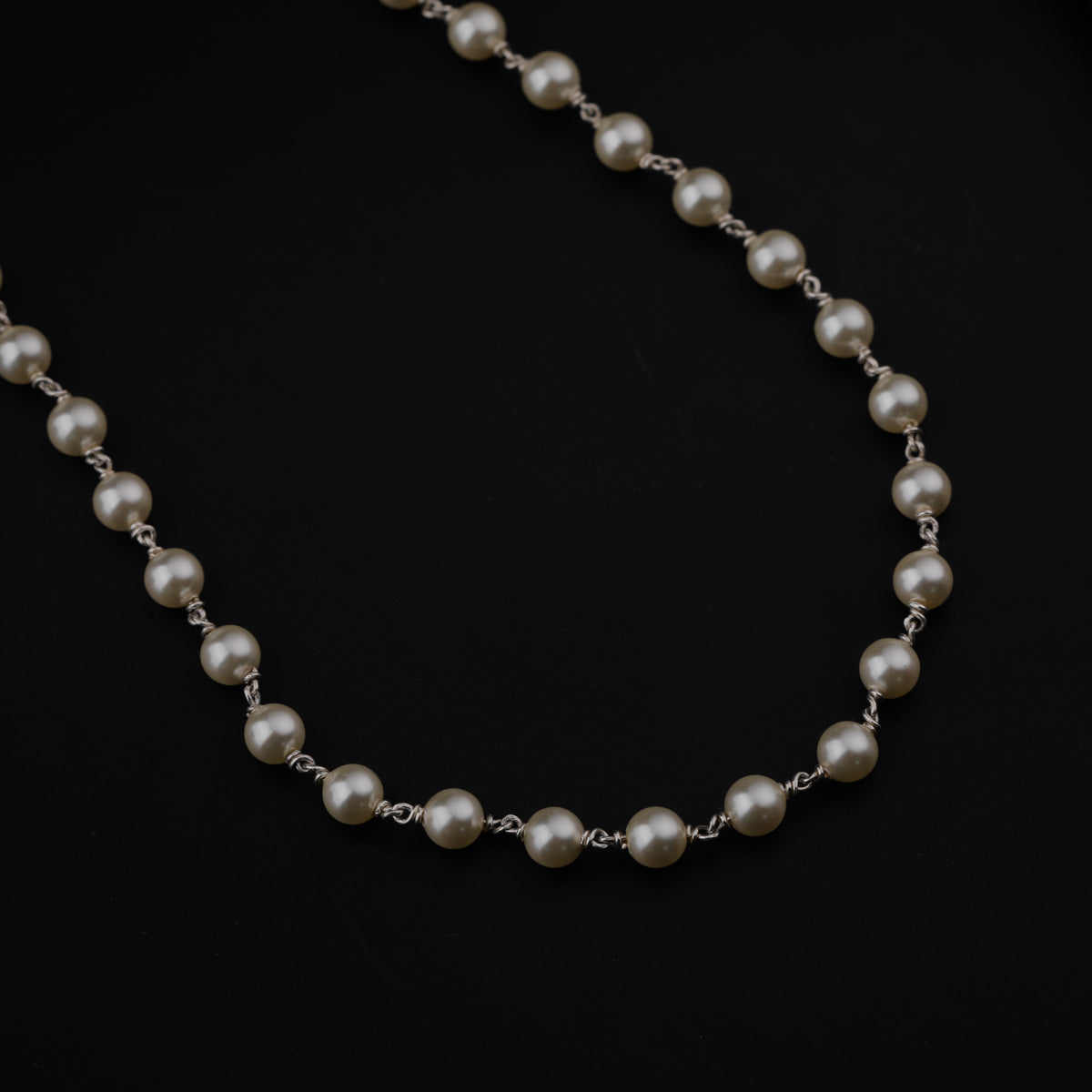 Cream Pearls Silver Chain Necklace