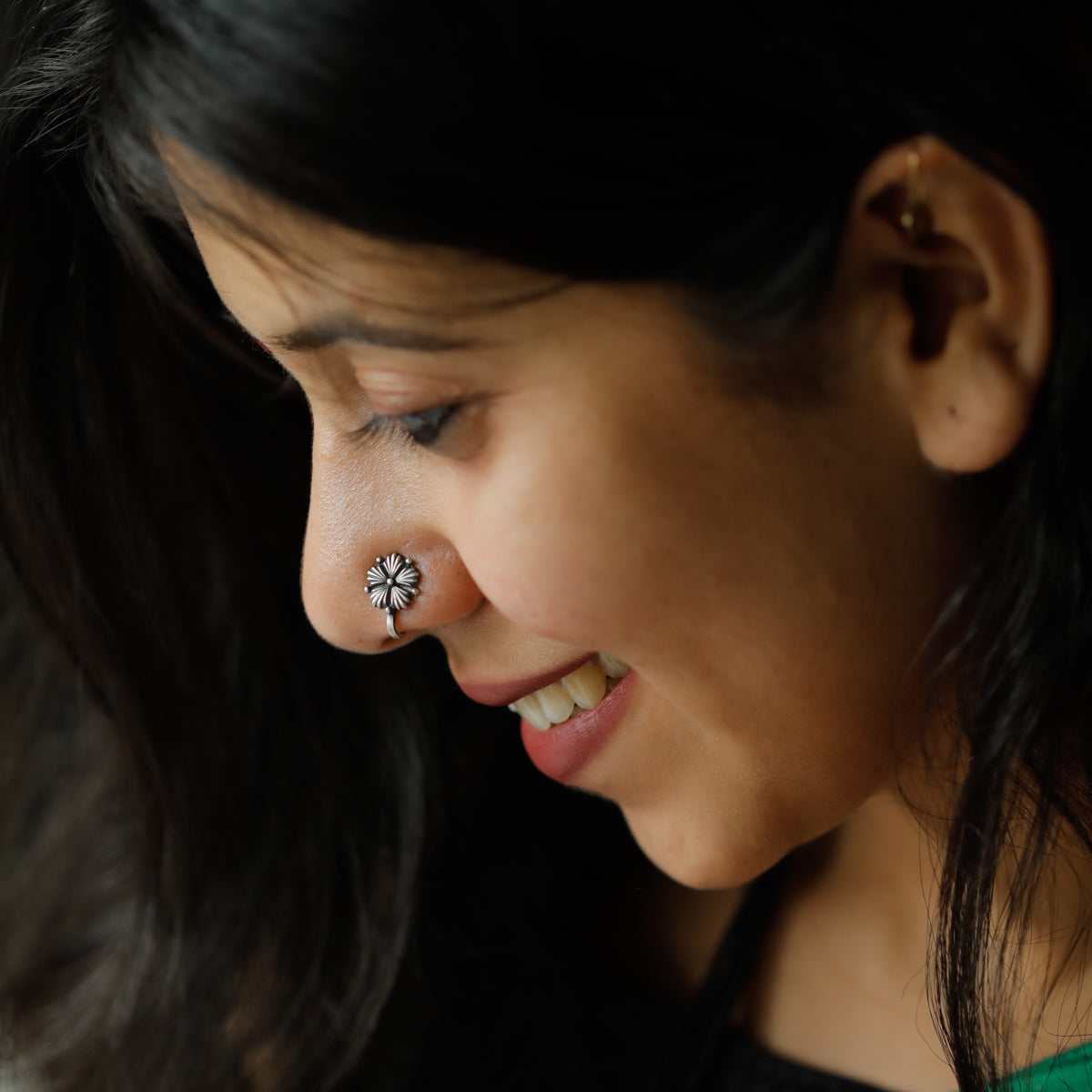 Jaswandi Nose pin (Clip on)