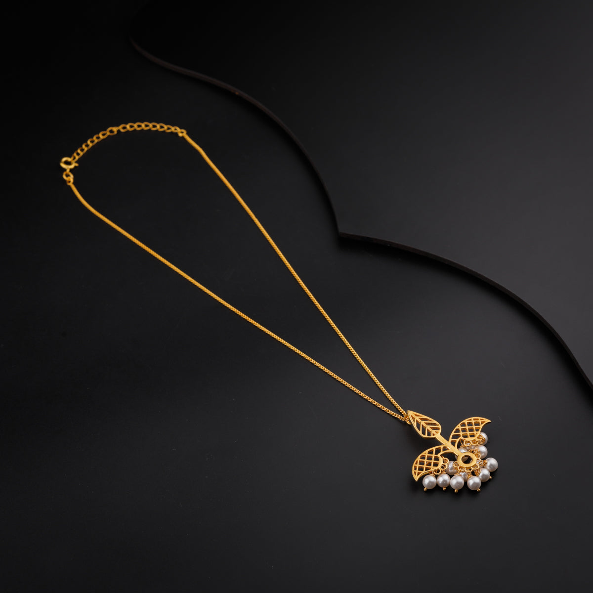 Silver Leaf Filigree Necklace (Gold Plated)