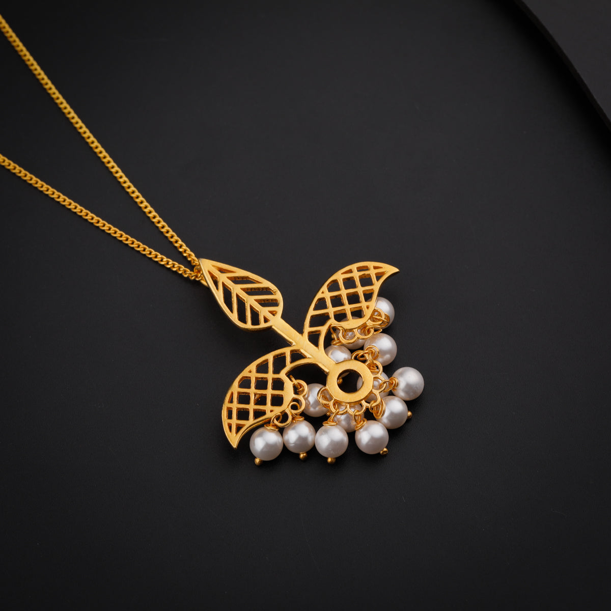 Silver Leaf Filigree Necklace (Gold Plated)