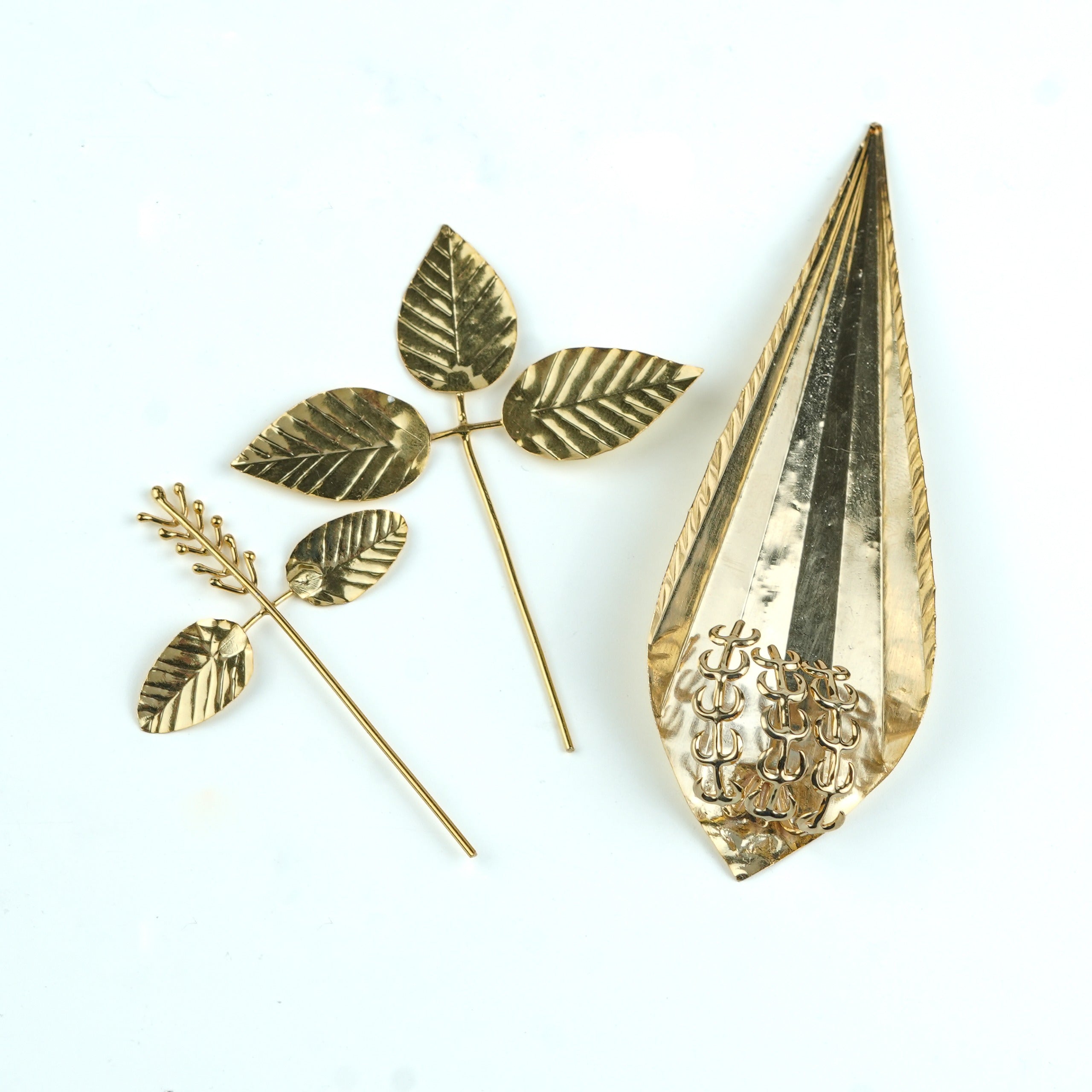 Set of 3 Leaves – Kevda, Tulsi Manjiri & Bel Leaf | 22K Gold-Plated