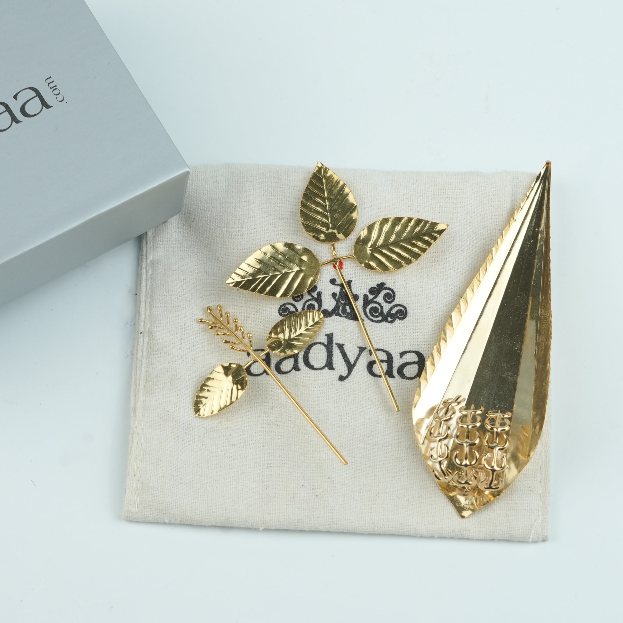 Set of 3 Leaves – Kevda, Tulsi Manjiri & Bel Leaf | 22K Gold-Plated