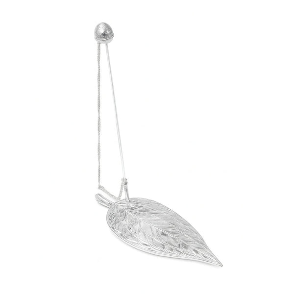 Vida Paatra betel leaf holder in 92.5 sterling silver