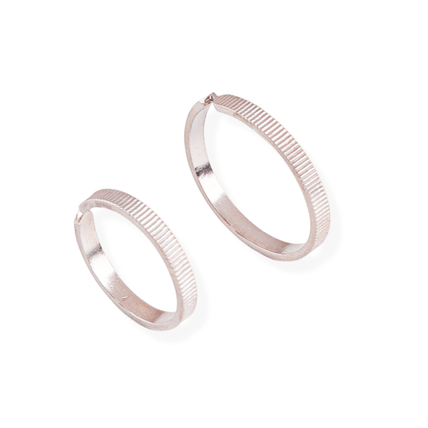 Textured silver couple rings for everyday wear