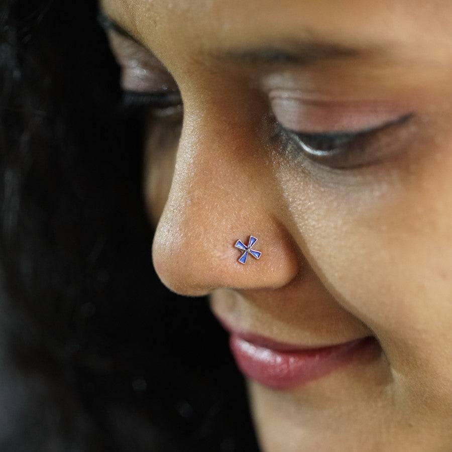 Pinwheel Nose pin ( Pierced ) - Blue