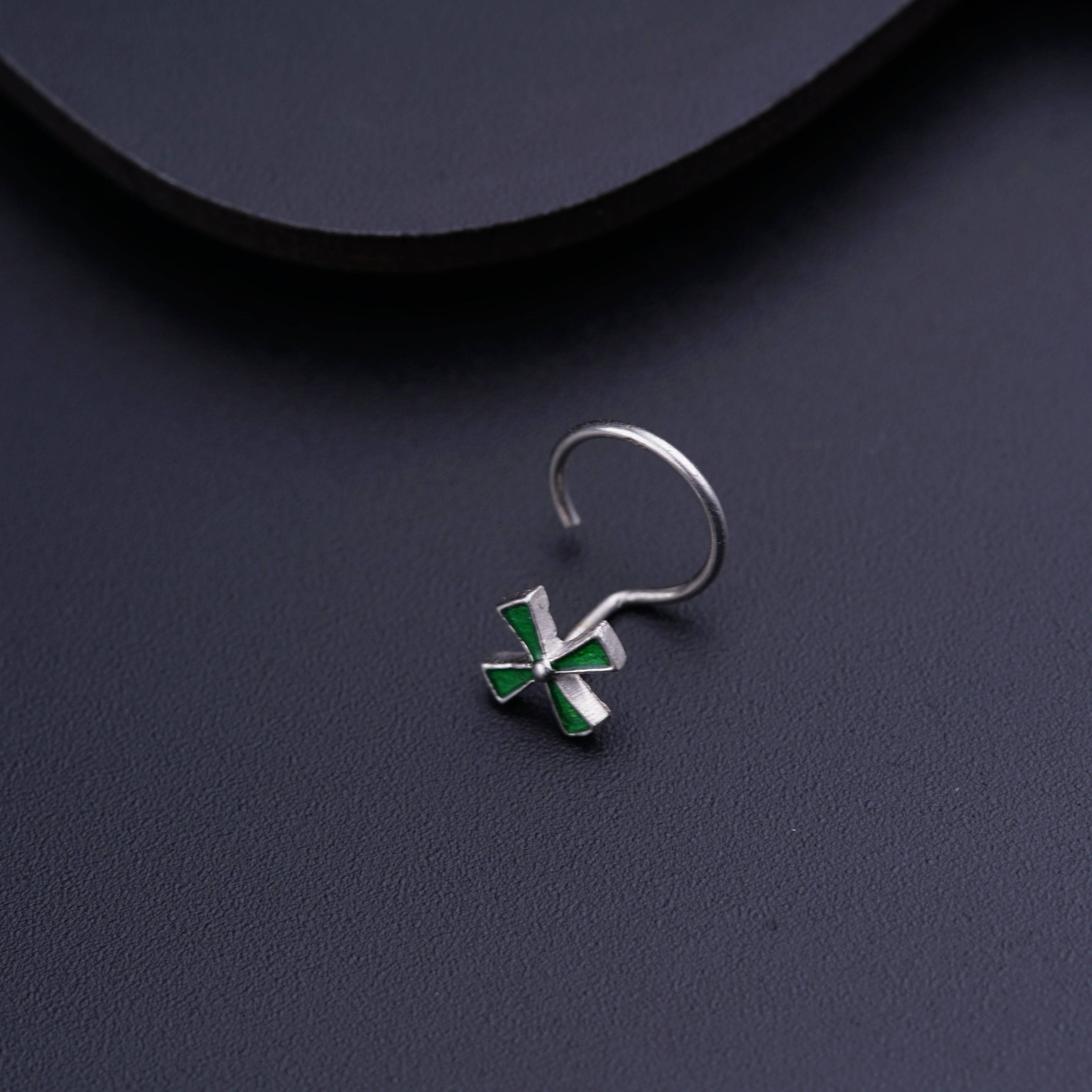 Pinwheel Nosepin ( Pierced ) - Green