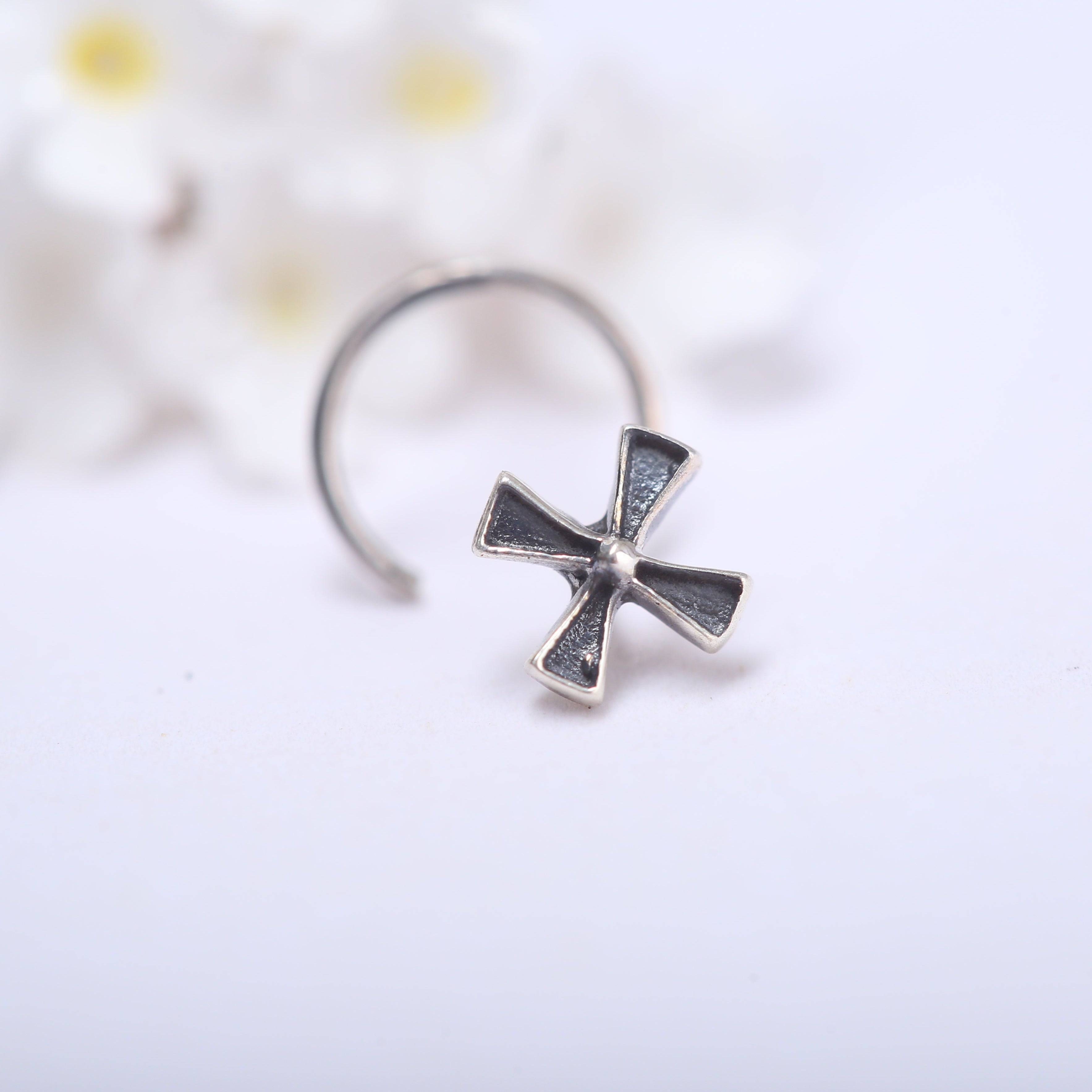 Pinwheel Nose pin ( Pierced ) - Oxidized