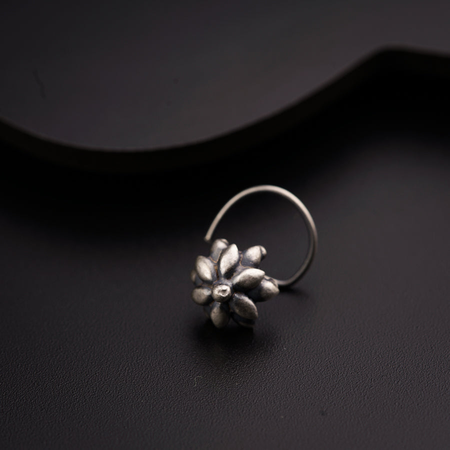 Shevanti Nose pin (Pierced)