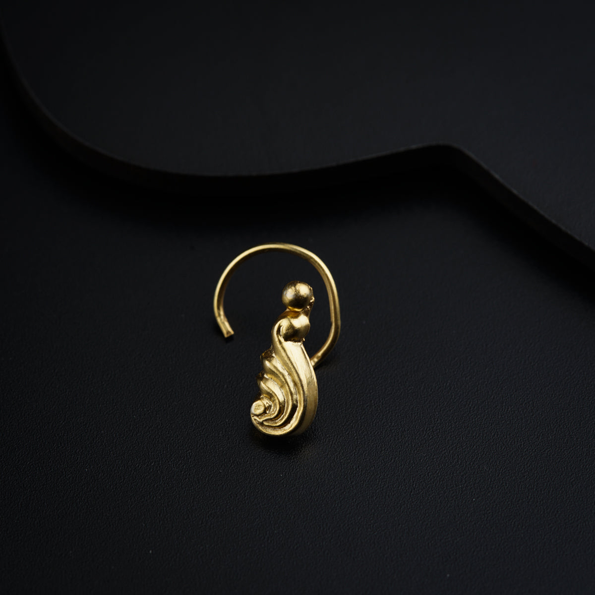 Itihaas Shankha Nose pin- Gold Plated, Pierced