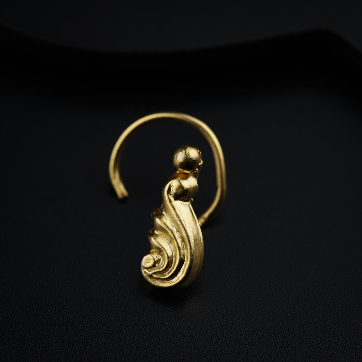 Itihaas Shankha Nose pin- Gold Plated, Pierced