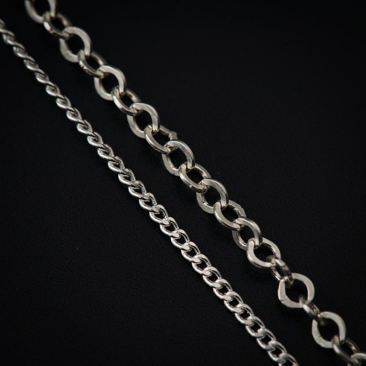 Silver two layered necklace with green onyx