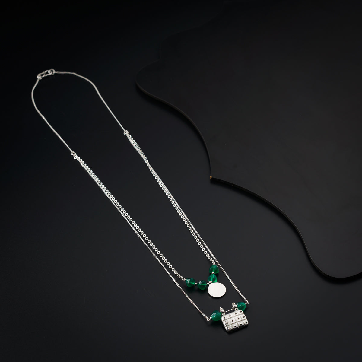 Silver two layered necklace with green onyx