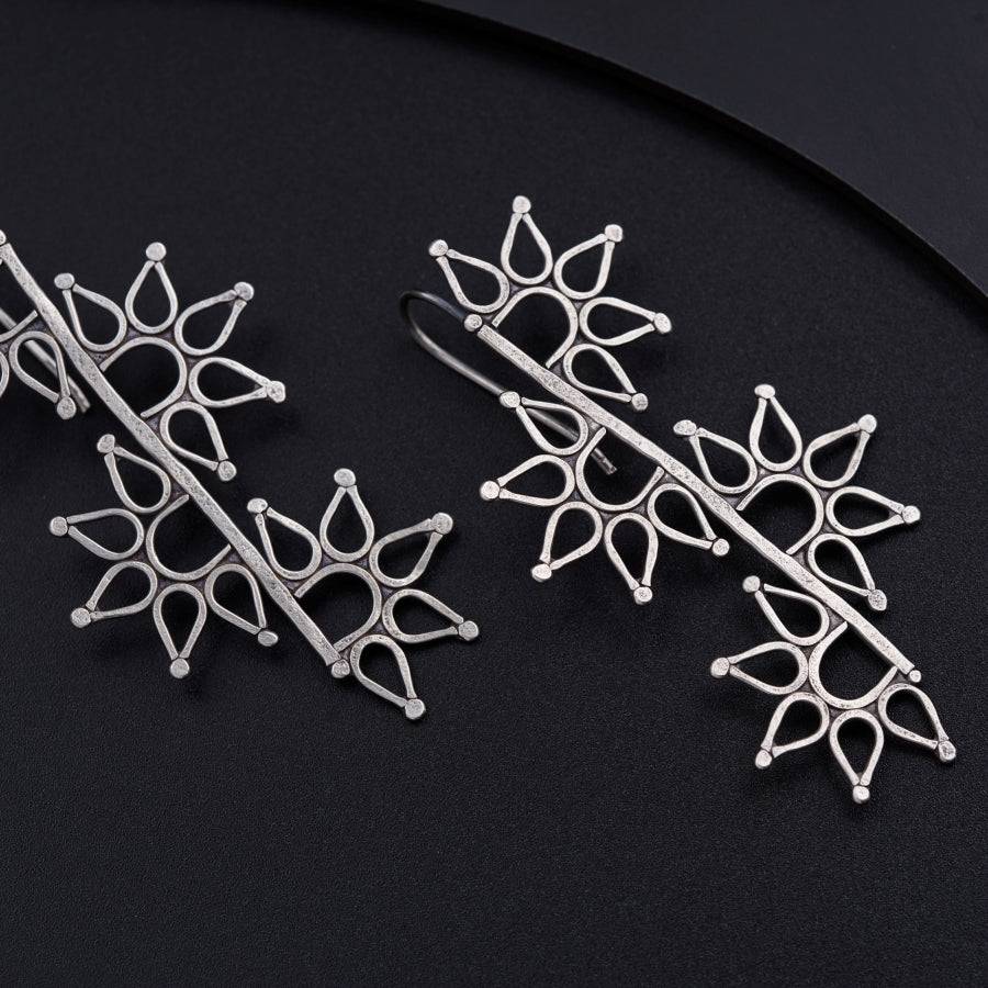 Raatrani Hammered Earring