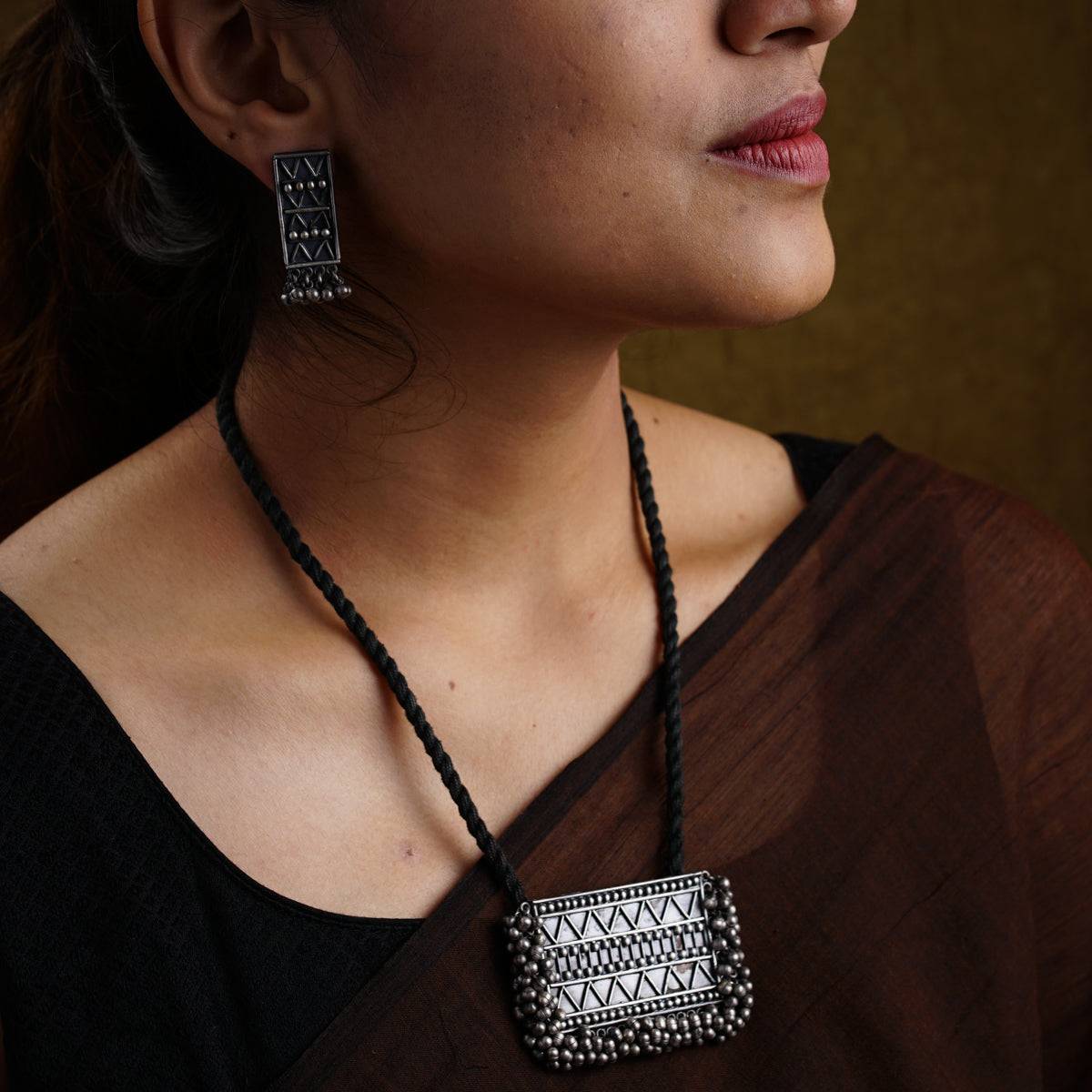 Signature Aadyaa Ghungroo Nakshi Set (Pre-order)