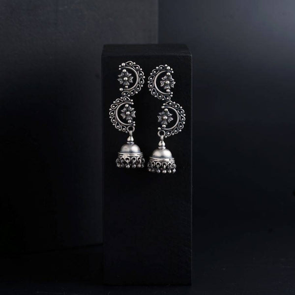 Statment Filigree Vel Jhumki