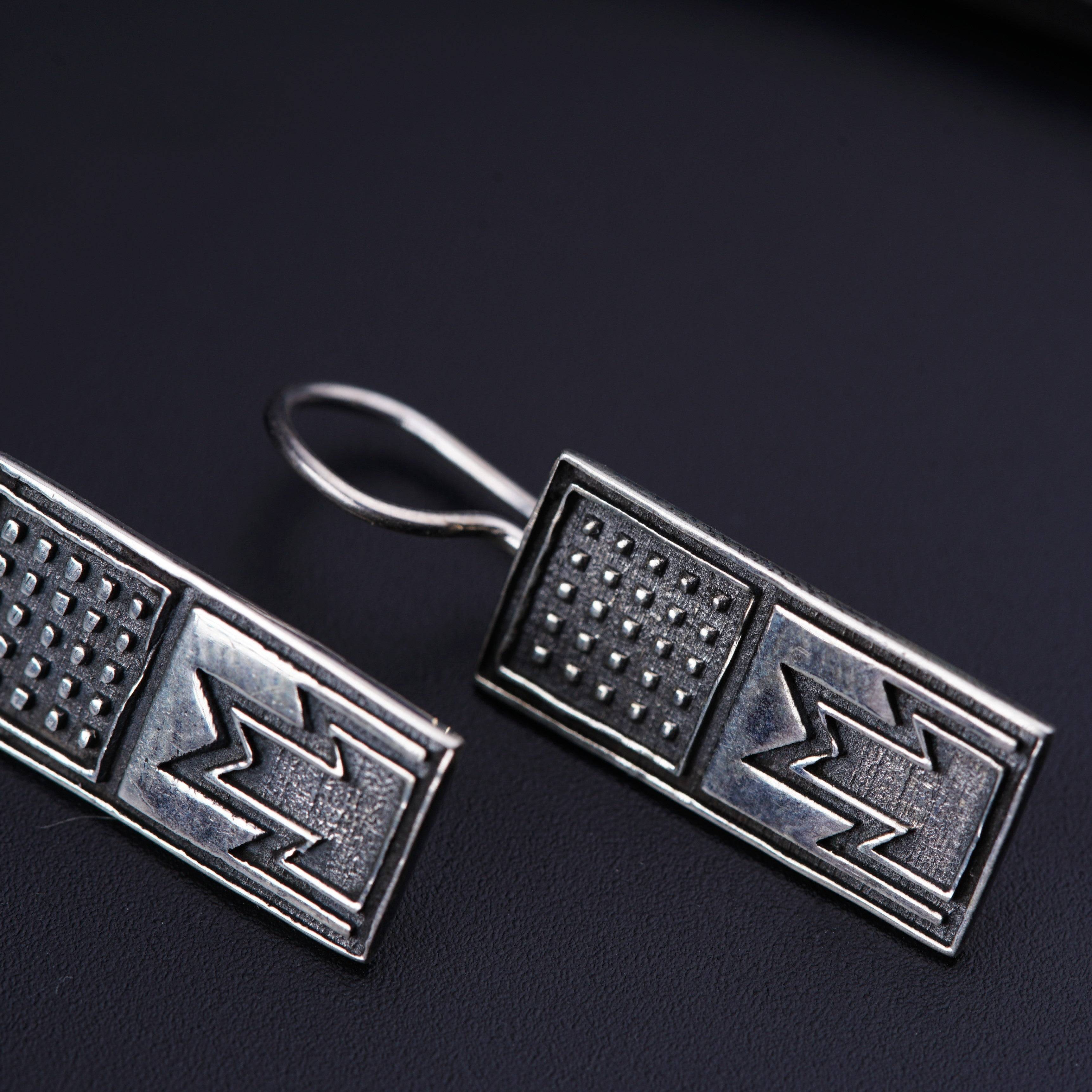 Meena Ilkal Border Earrings