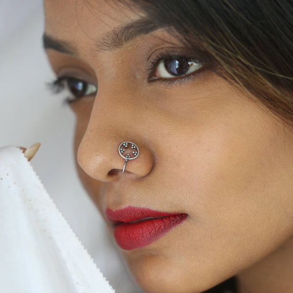 Asmi Nose pin (Clip on)