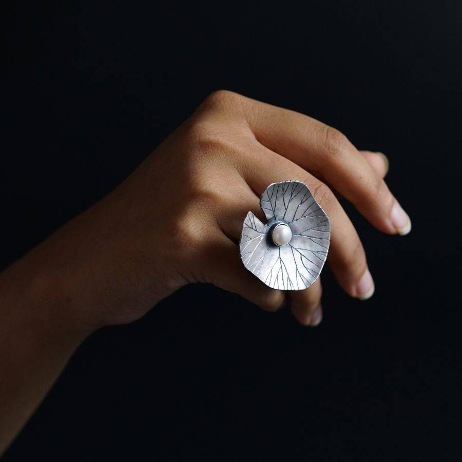 Saroj-Parna Ring (Adjustable)