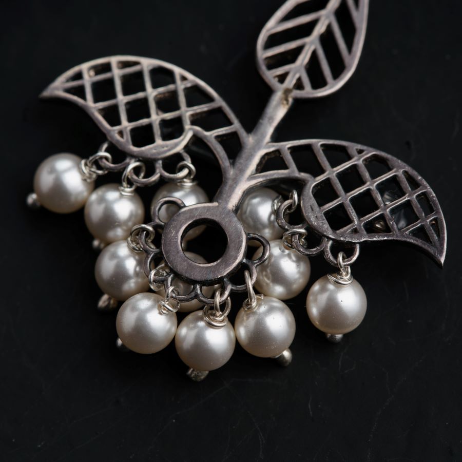 Leaf Filigree Brooch