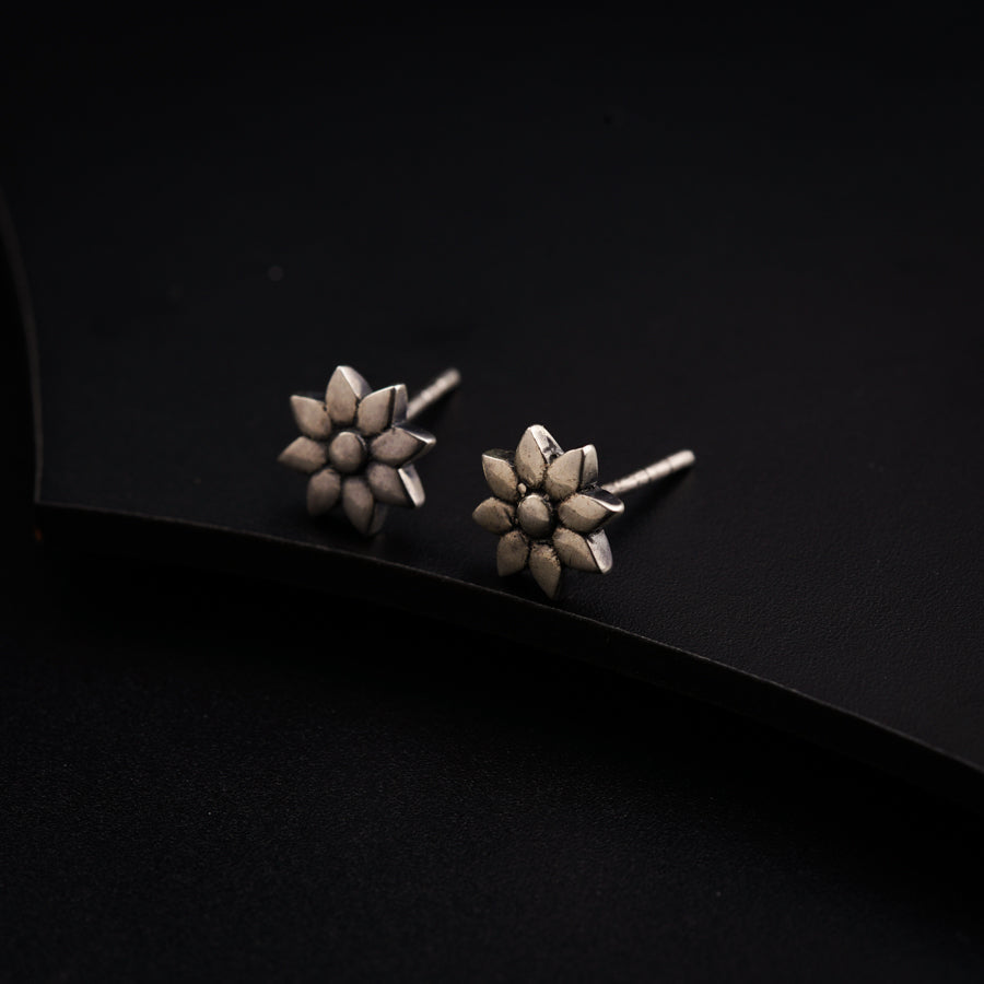 Silver Flower Earring: Small