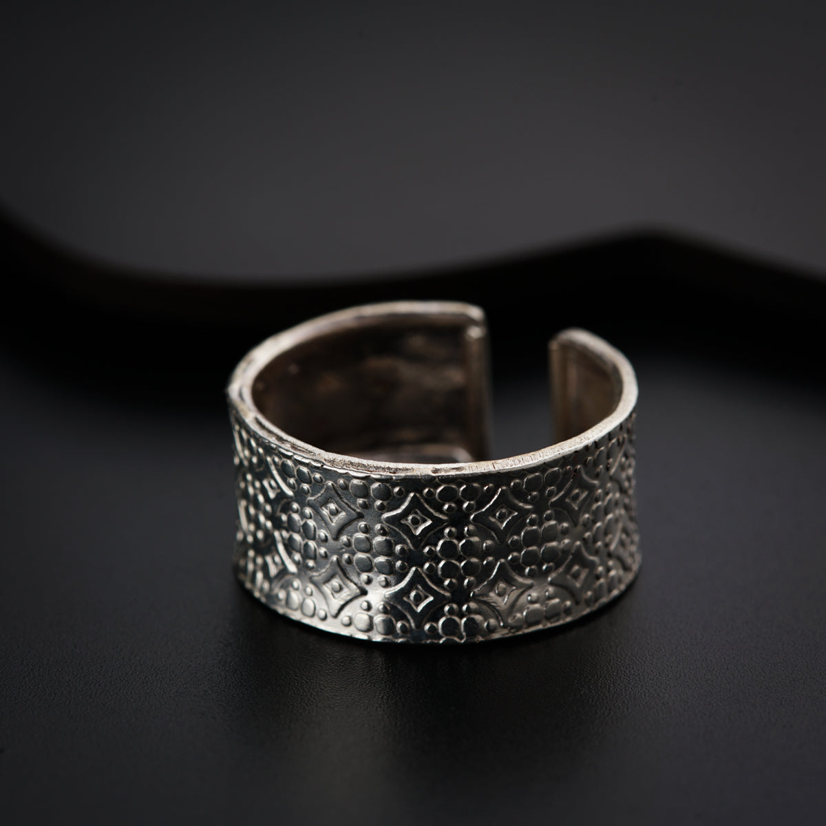 Unisex Textured Ring