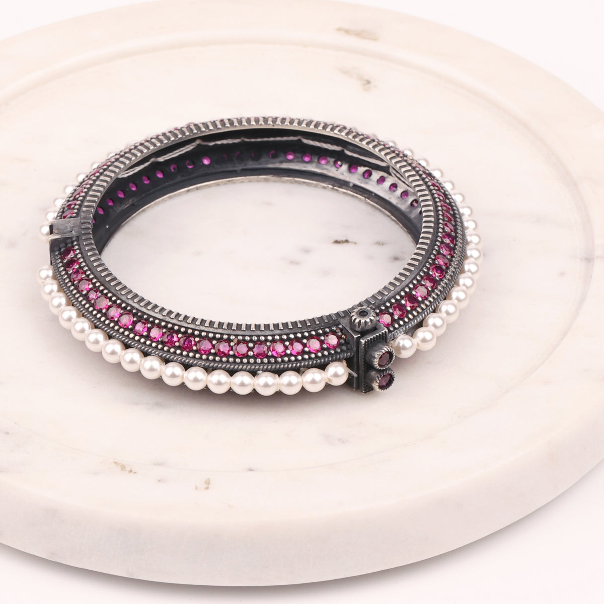 Oxidised Silver Openable Pearl Toda with Pink Stones