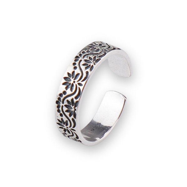 Petals Band Silver Ring