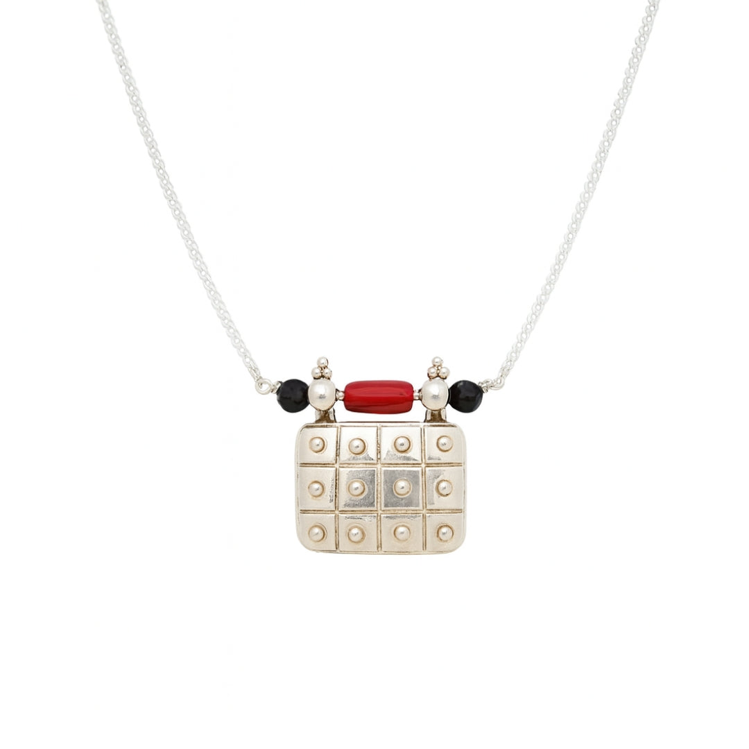 Silver Saaj Motif Mangalsutra: ताईत (Taait)