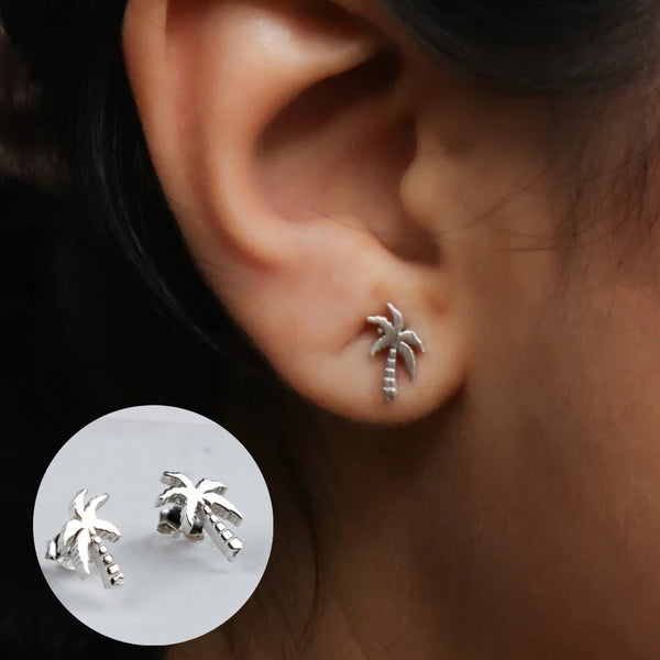 Silver palm tree stud earrings in 92.5 silver