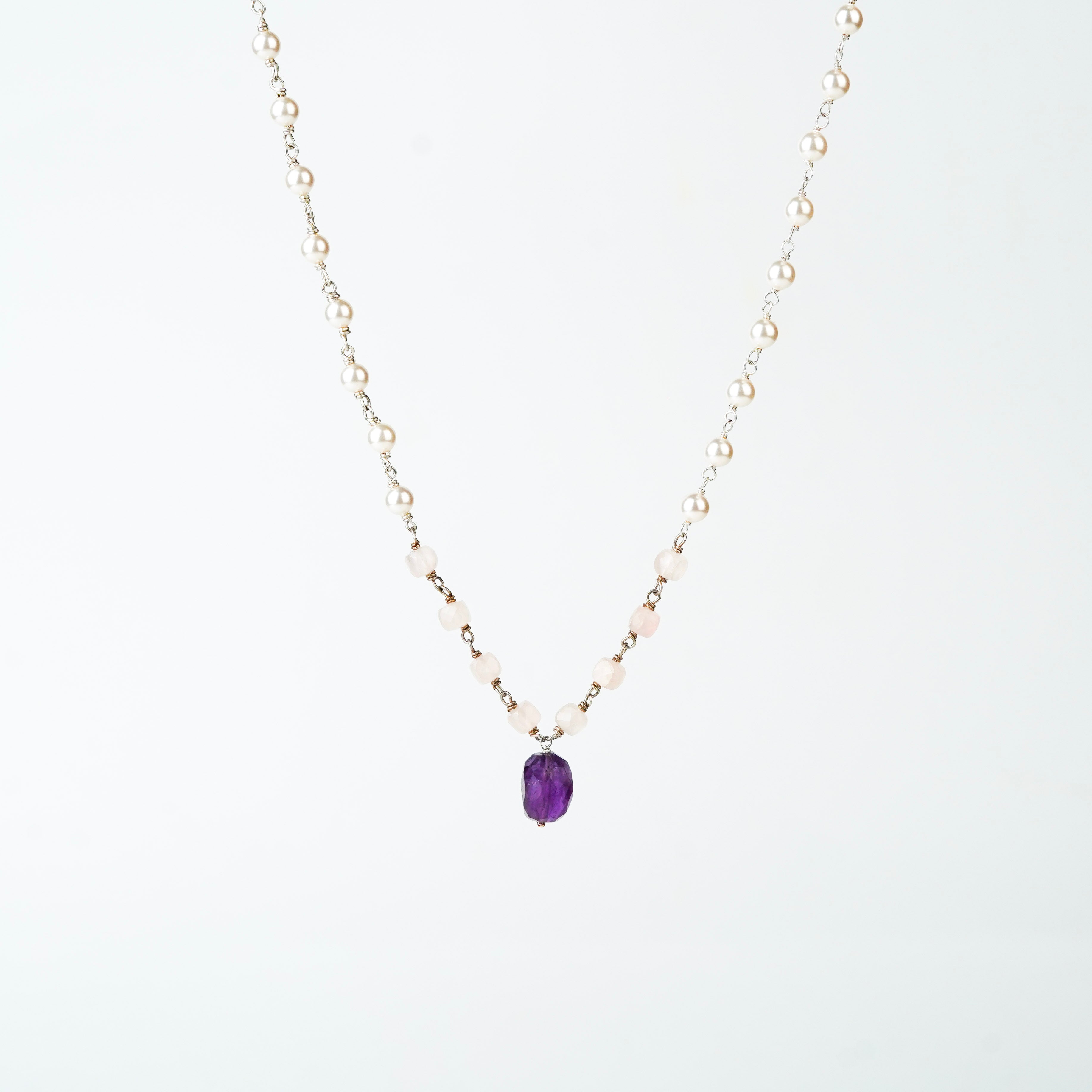 Pearl ganthan necklace with Semipricious stones