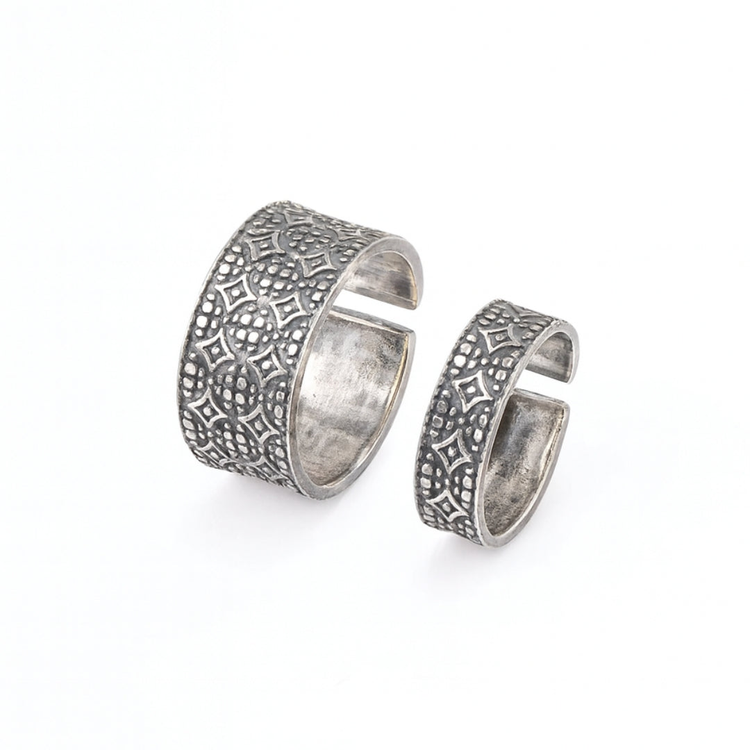 Textured Couple Ring / Bands
