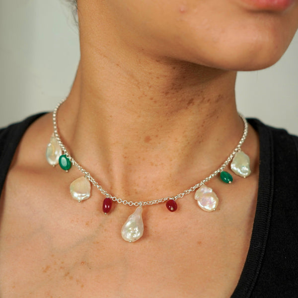 Model wearing Silver Ruby Green Onyx Pearl Necklace