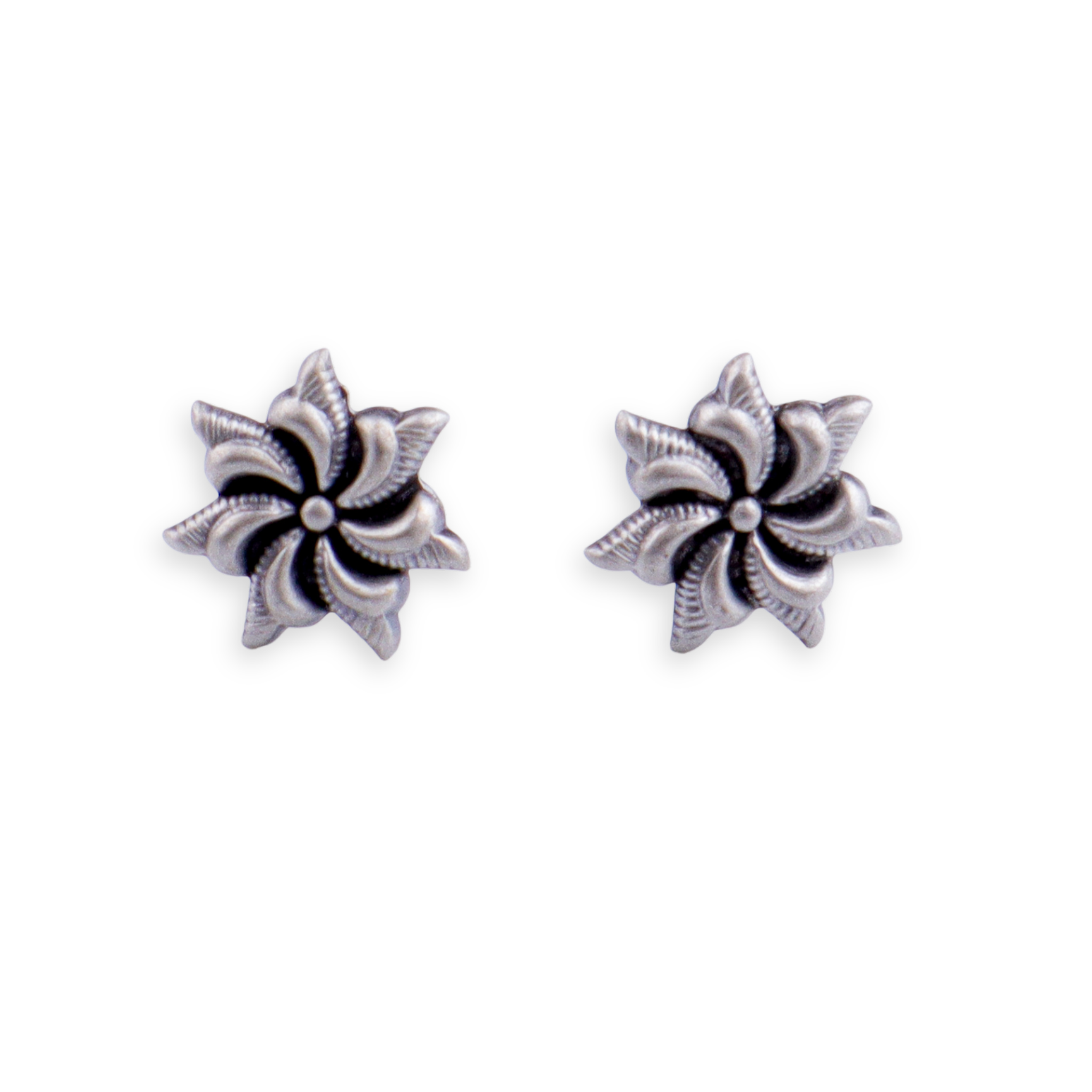 Prajakta Studs