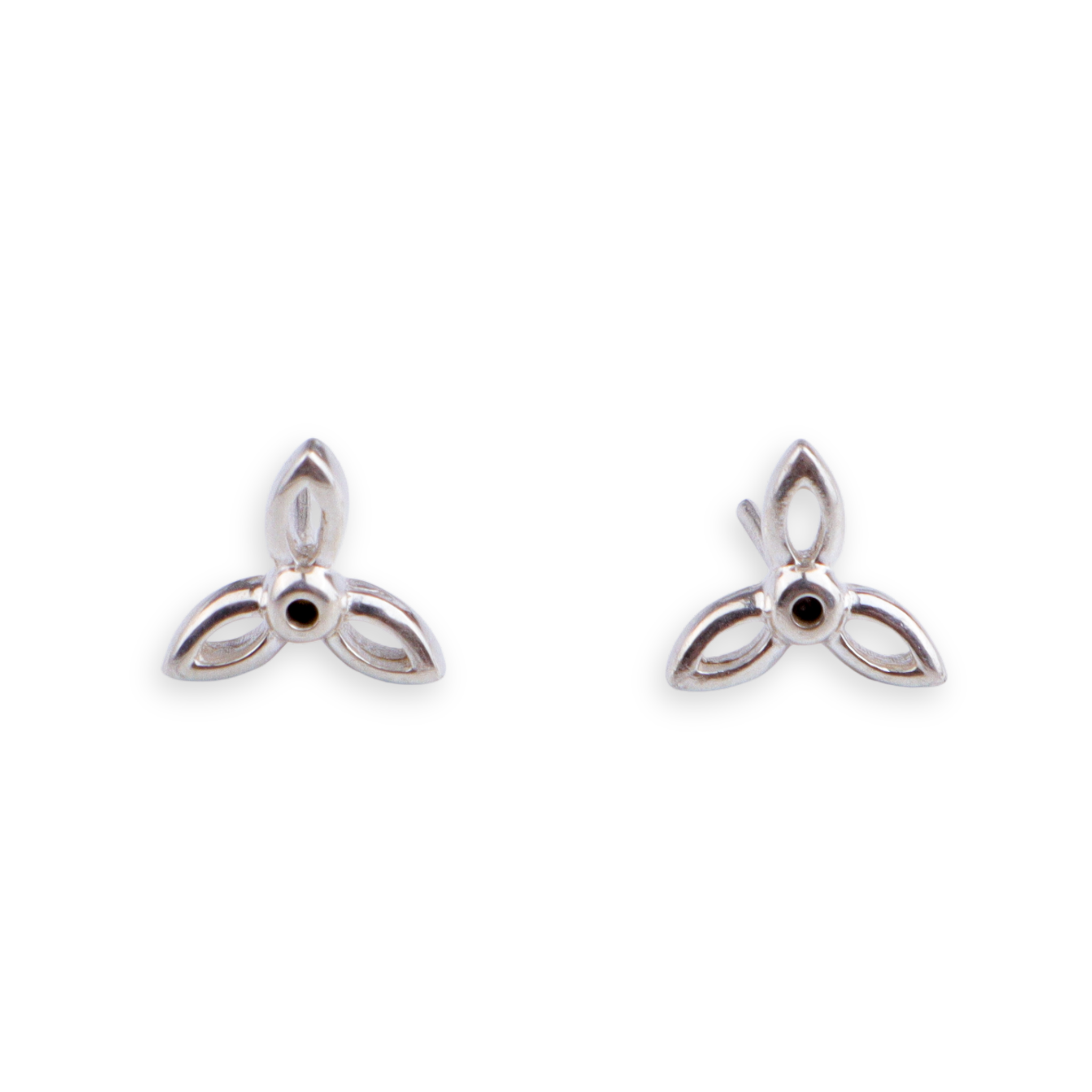 Silver Tiny Flower Earring , great for second piercing !