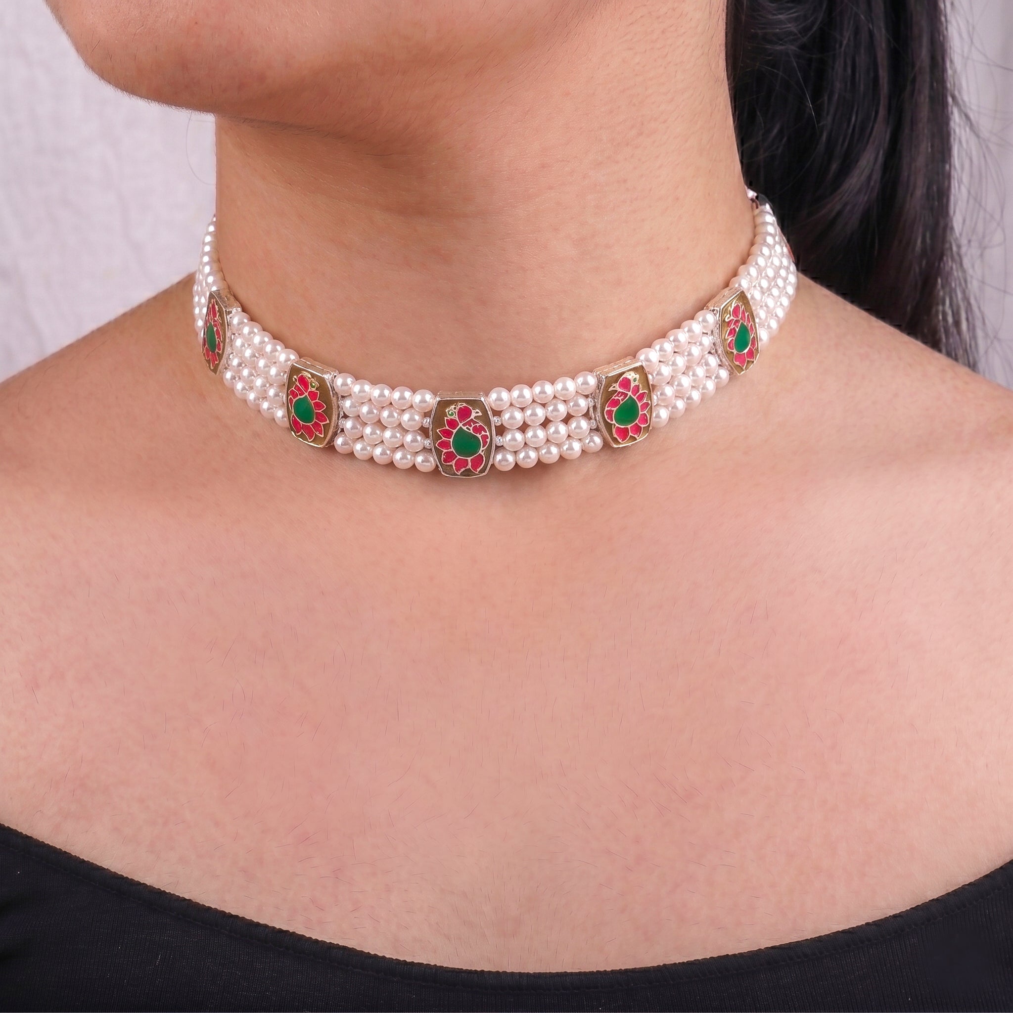 Peacock & Pearl Silver Choker