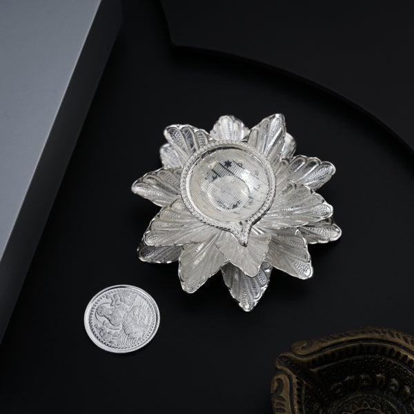 Decorative silver coin holder for home & garden